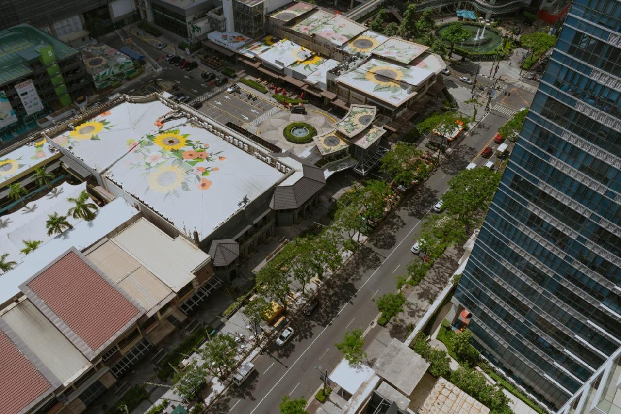 Uptown Parksuites Apartments Tower 2 Bgc By Ph Staycation Manila Exteriör bild