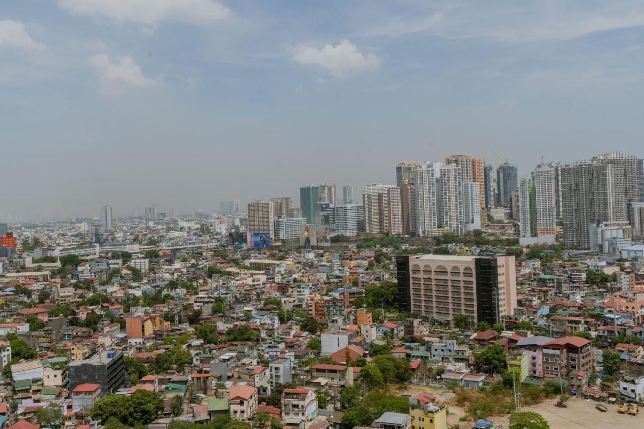 Uptown Parksuites Apartments Tower 2 Bgc By Ph Staycation Manila Exteriör bild