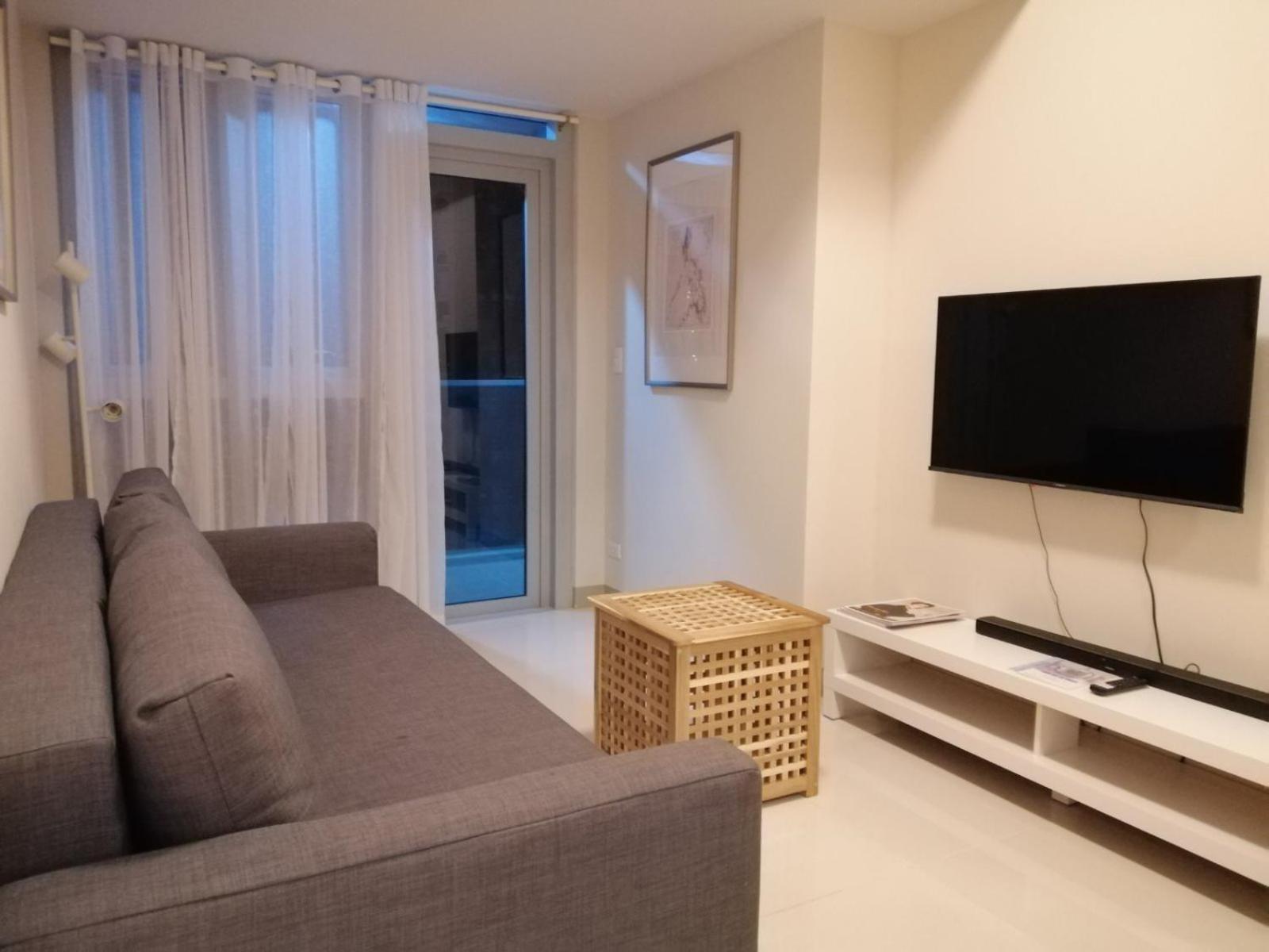 Uptown Parksuites Apartments Tower 2 Bgc By Ph Staycation Manila Exteriör bild