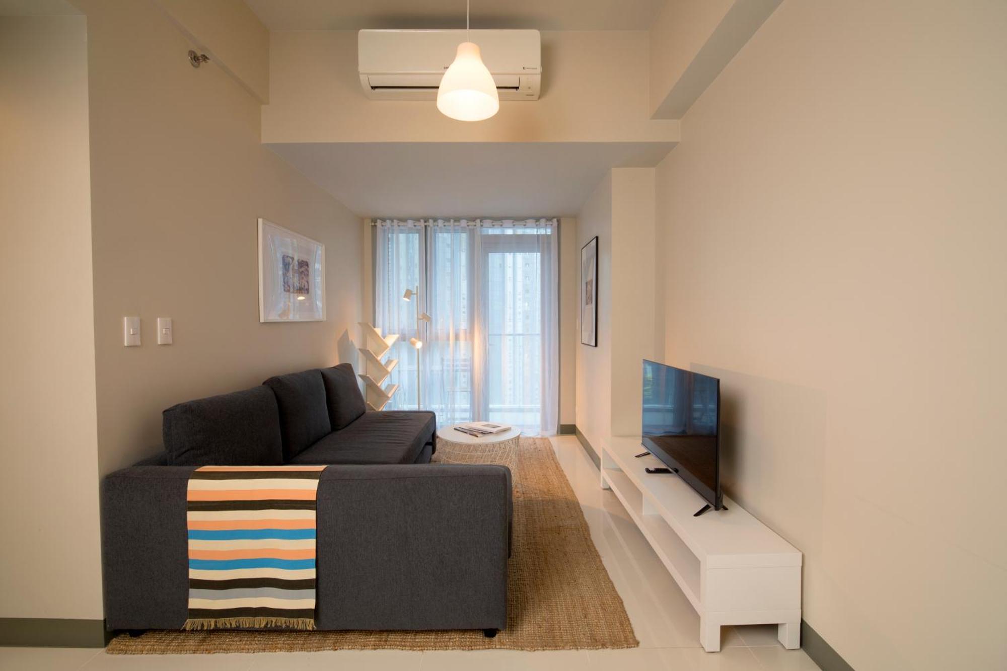 Uptown Parksuites Apartments Tower 2 Bgc By Ph Staycation Manila Exteriör bild