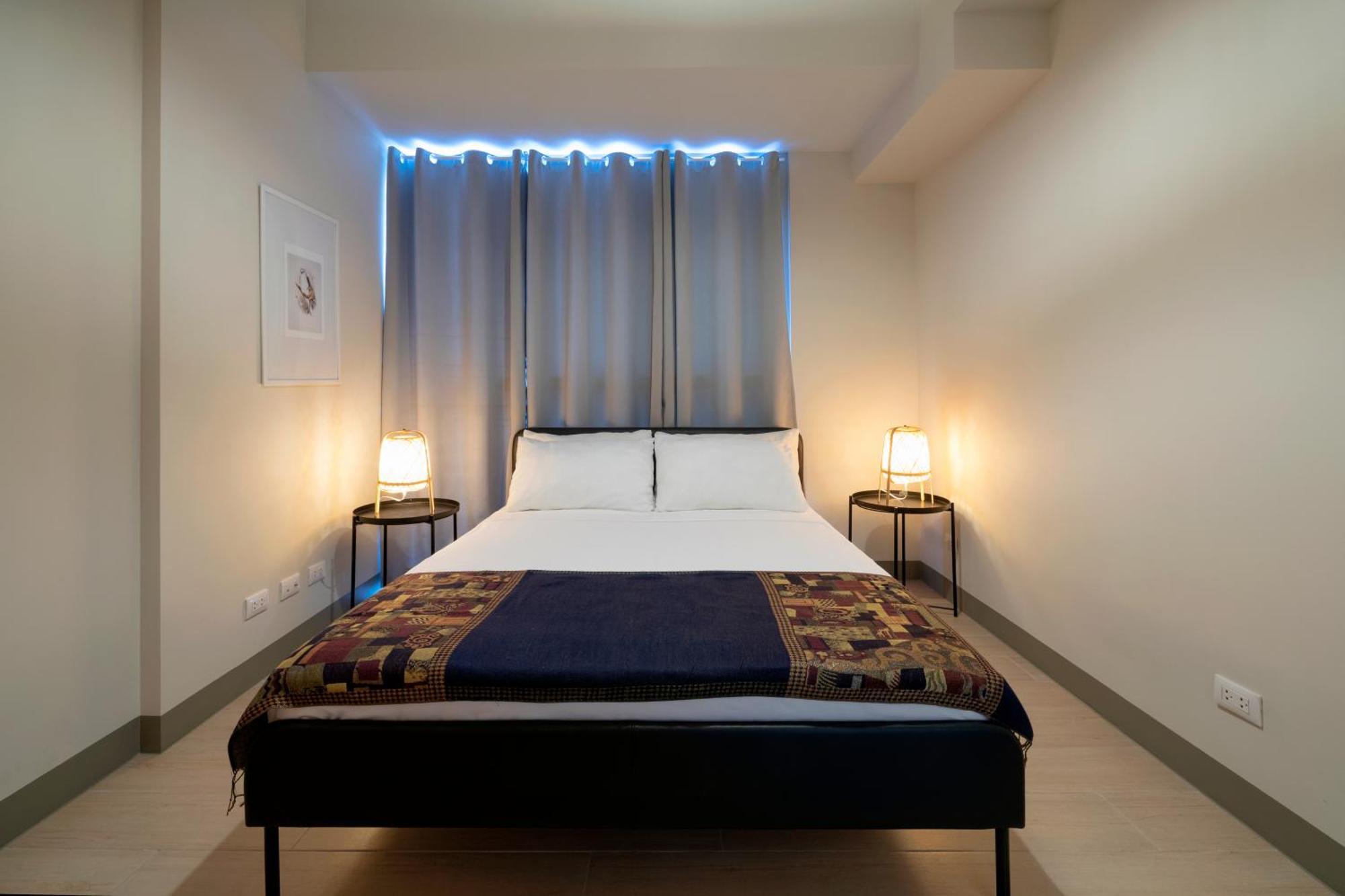 Uptown Parksuites Apartments Tower 2 Bgc By Ph Staycation Manila Exteriör bild