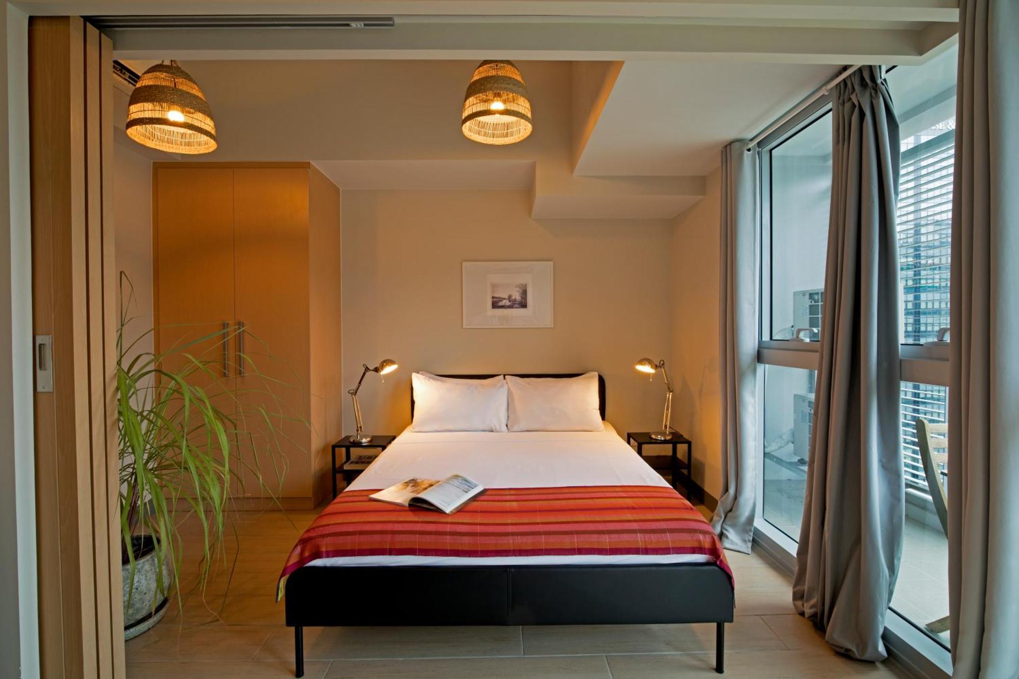 Uptown Parksuites Apartments Tower 2 Bgc By Ph Staycation Manila Exteriör bild