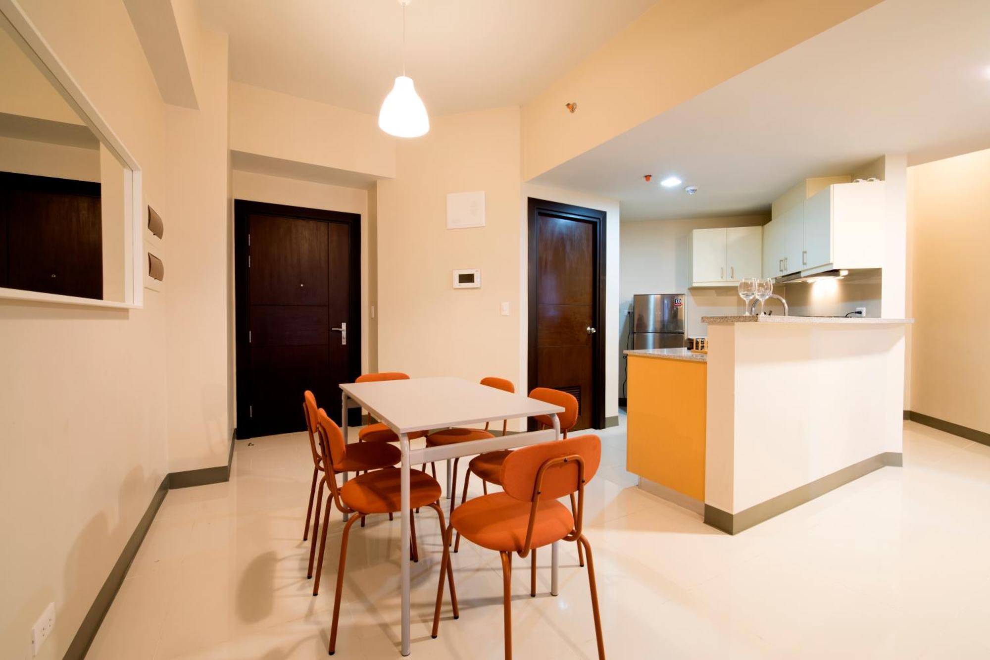 Uptown Parksuites Apartments Tower 2 Bgc By Ph Staycation Manila Exteriör bild