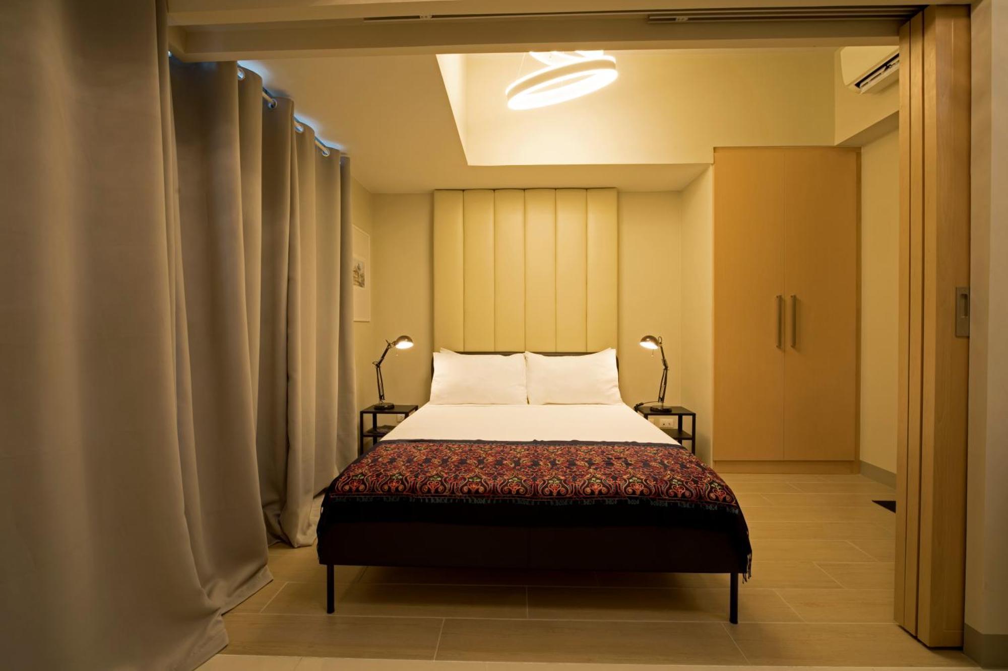 Uptown Parksuites Apartments Tower 2 Bgc By Ph Staycation Manila Exteriör bild