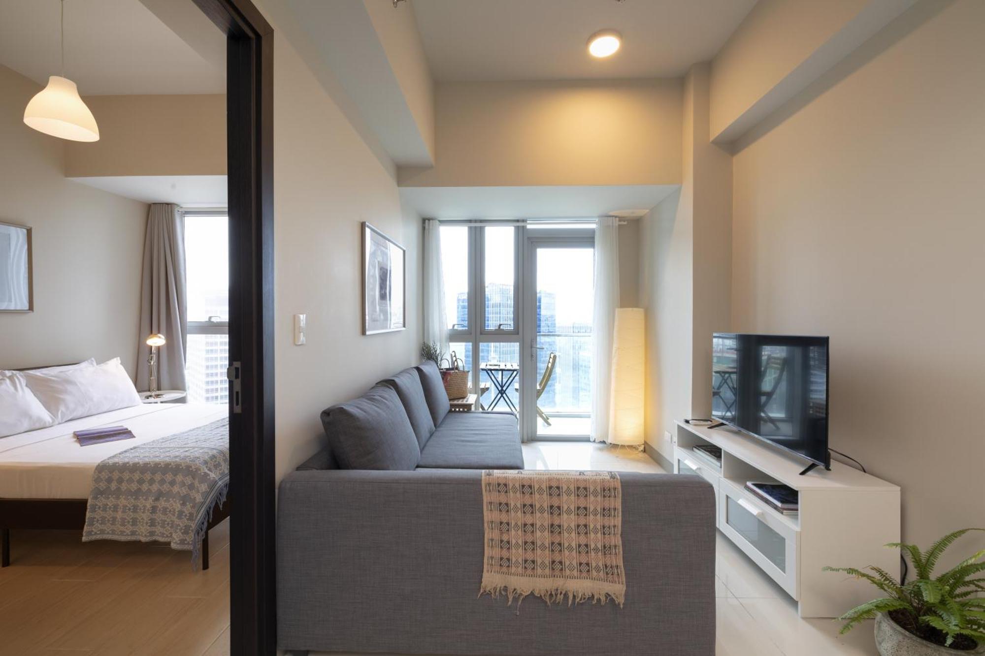 Uptown Parksuites Apartments Tower 2 Bgc By Ph Staycation Manila Exteriör bild